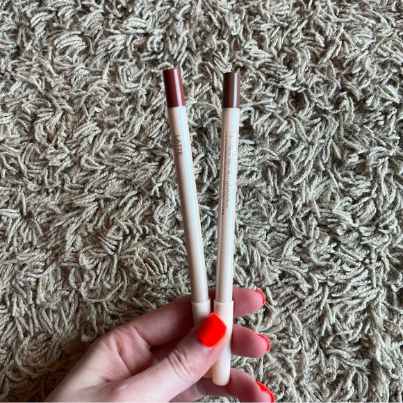 NWT! Basic Beauty Gel Lip Liner Duo in Latte and Cocoa - Picture 5 of 6